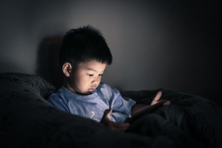How To Raise Resilient Kids in a World of Screens and Constant Anxiety PARENTING INSIGHTS WITH PEP How To Raise Resilient Kids in a World of Screens and Constant Anxiety By Paige Trevo