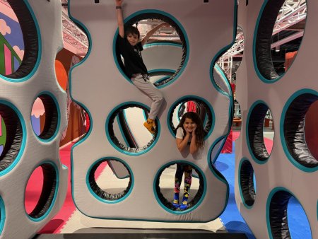 Kid-approved indoor play places for families around Arlington