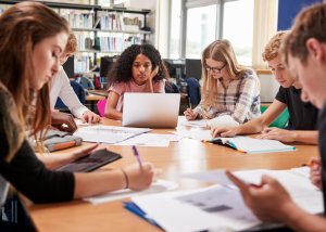 mangpor2004 __ Shutterstock