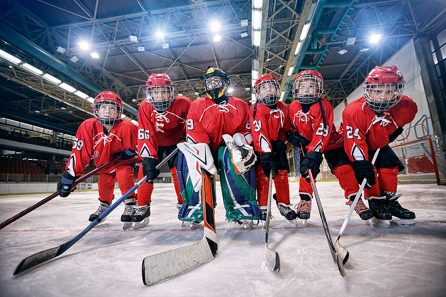 5 hockey camps and clinics for kids in the Washington, DC region Youth hockey team - children play ice hockey
