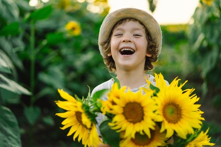 Family enjoys free summer things to do with kids in the DMV this weekend at an outdoor park.