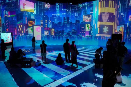 Welcoming visitors back to DC for its new SUBMERGE Project, ARTECHOUSE DC is reopening after over a year of being closed. The venue temporarily closed in May 2025 due to nearby construction, and reopened on Sept. 11, 2026.